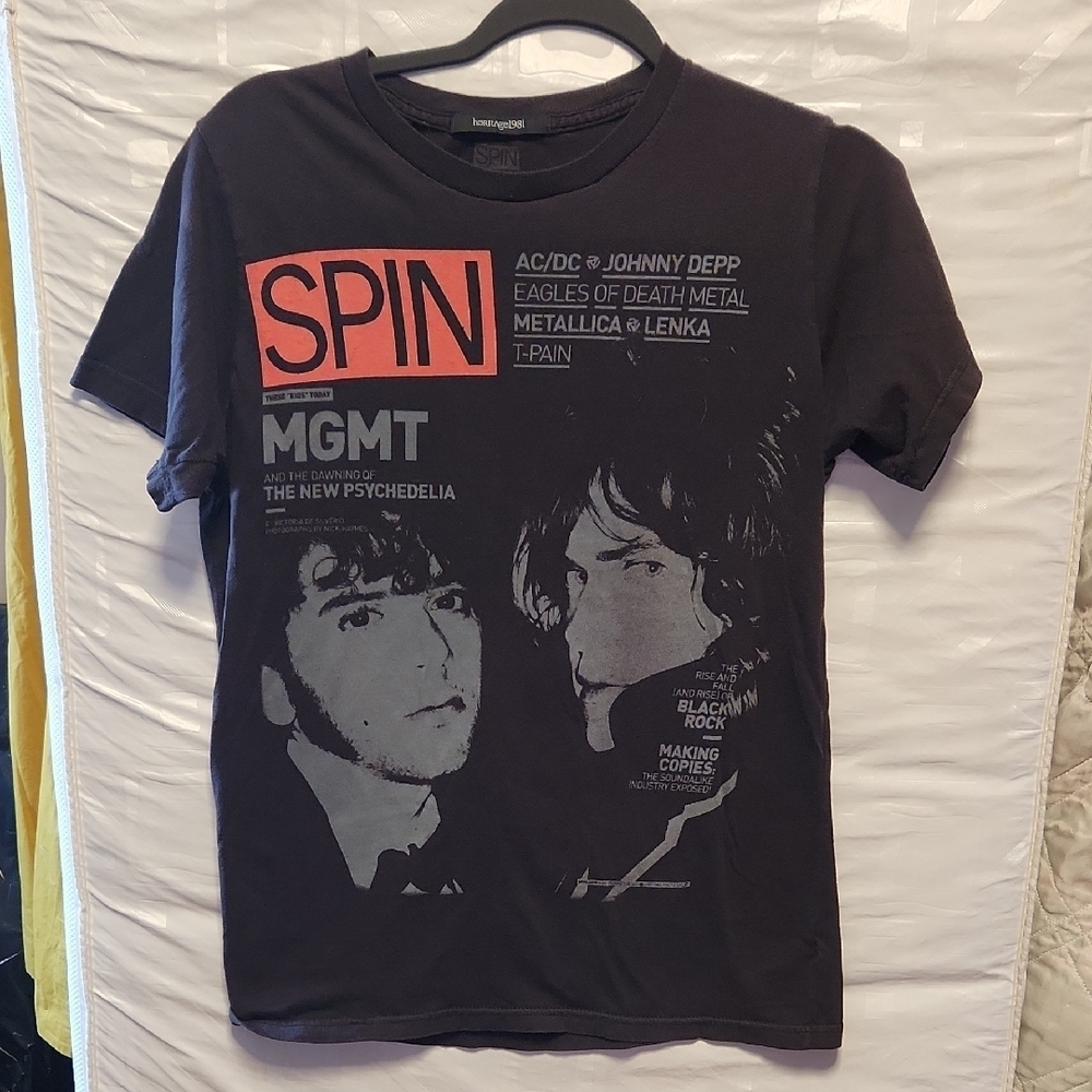 Vintage SPIN MGMT Black Band Graphic Cover  T-Shirt sz S